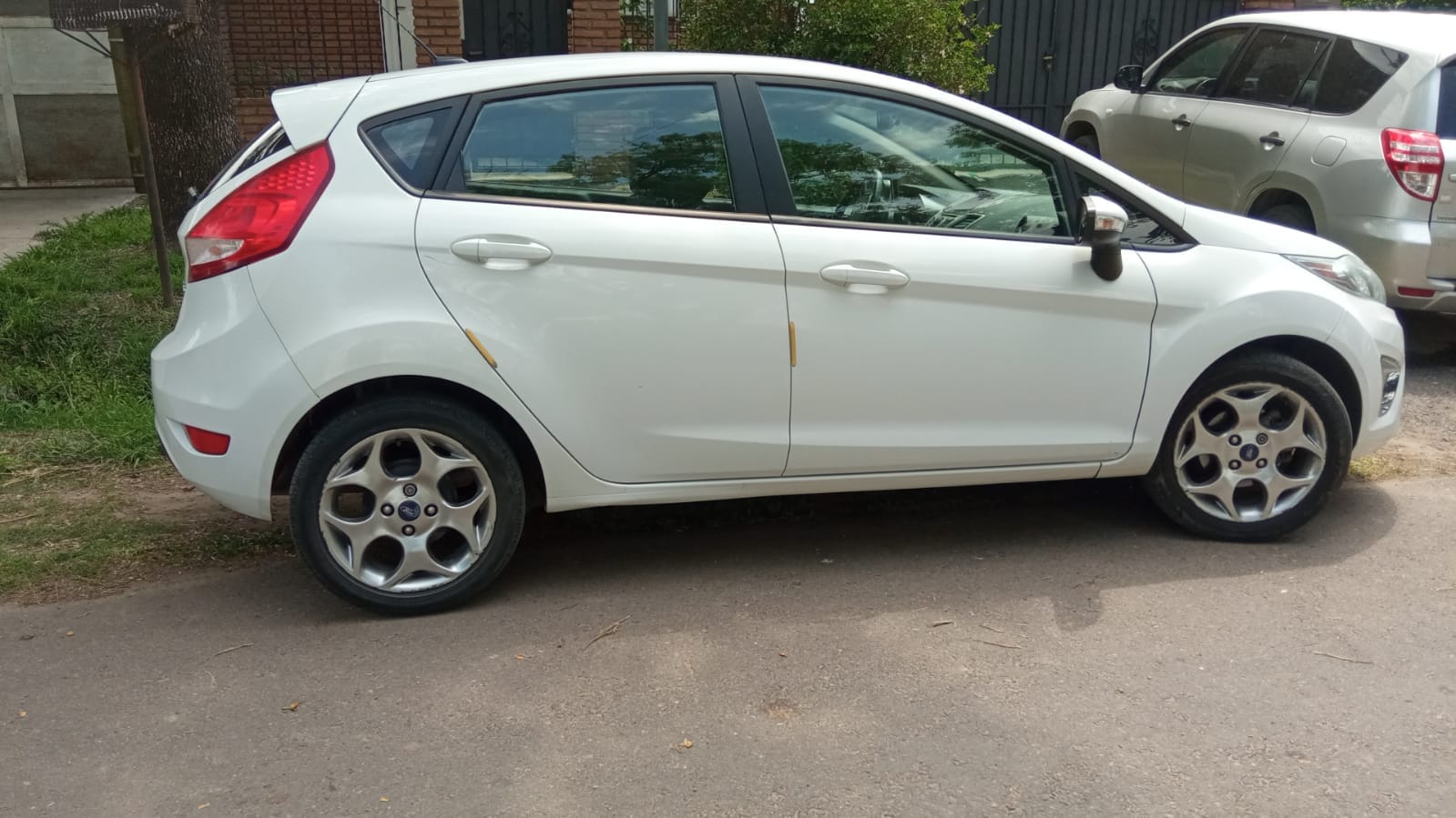 Ford Kinetic 2012 en venta